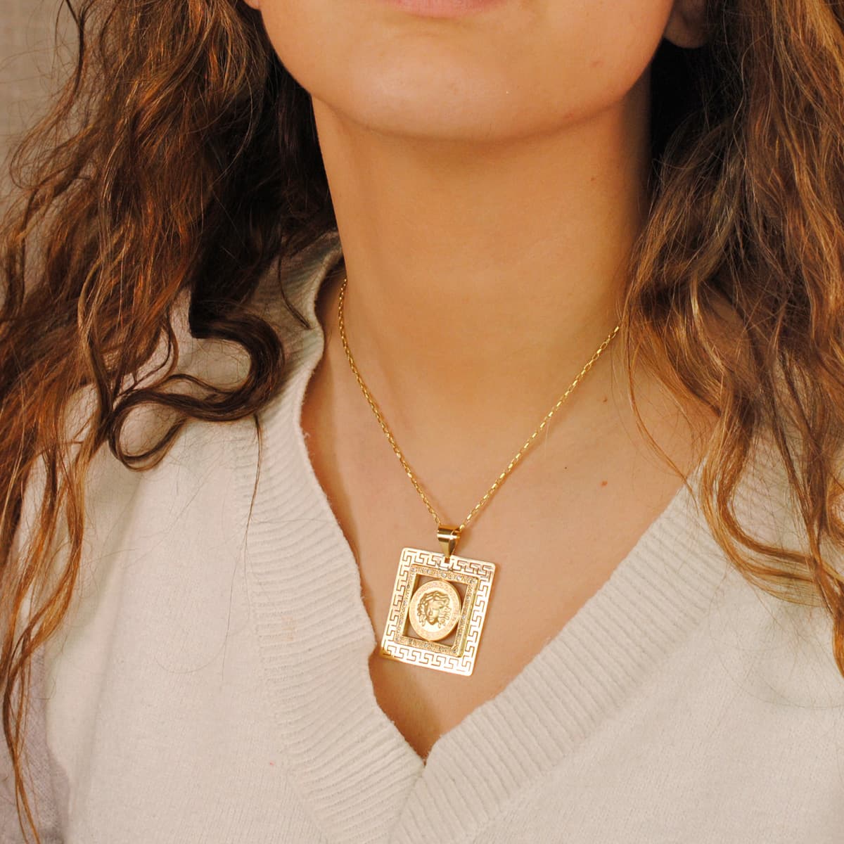 18K Pendentif Meduse Carré 37X37 mm