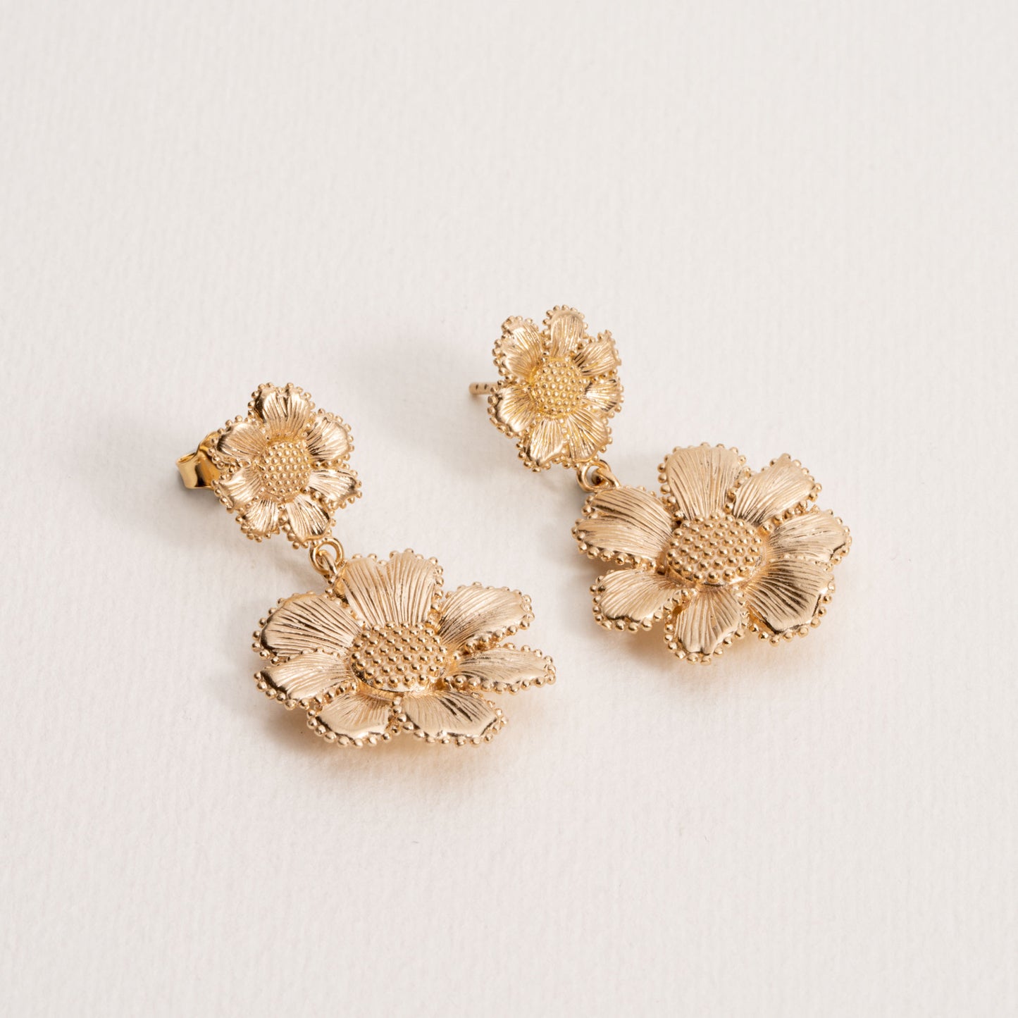 Flora - Gold Plated Earrings - Ana et Cha