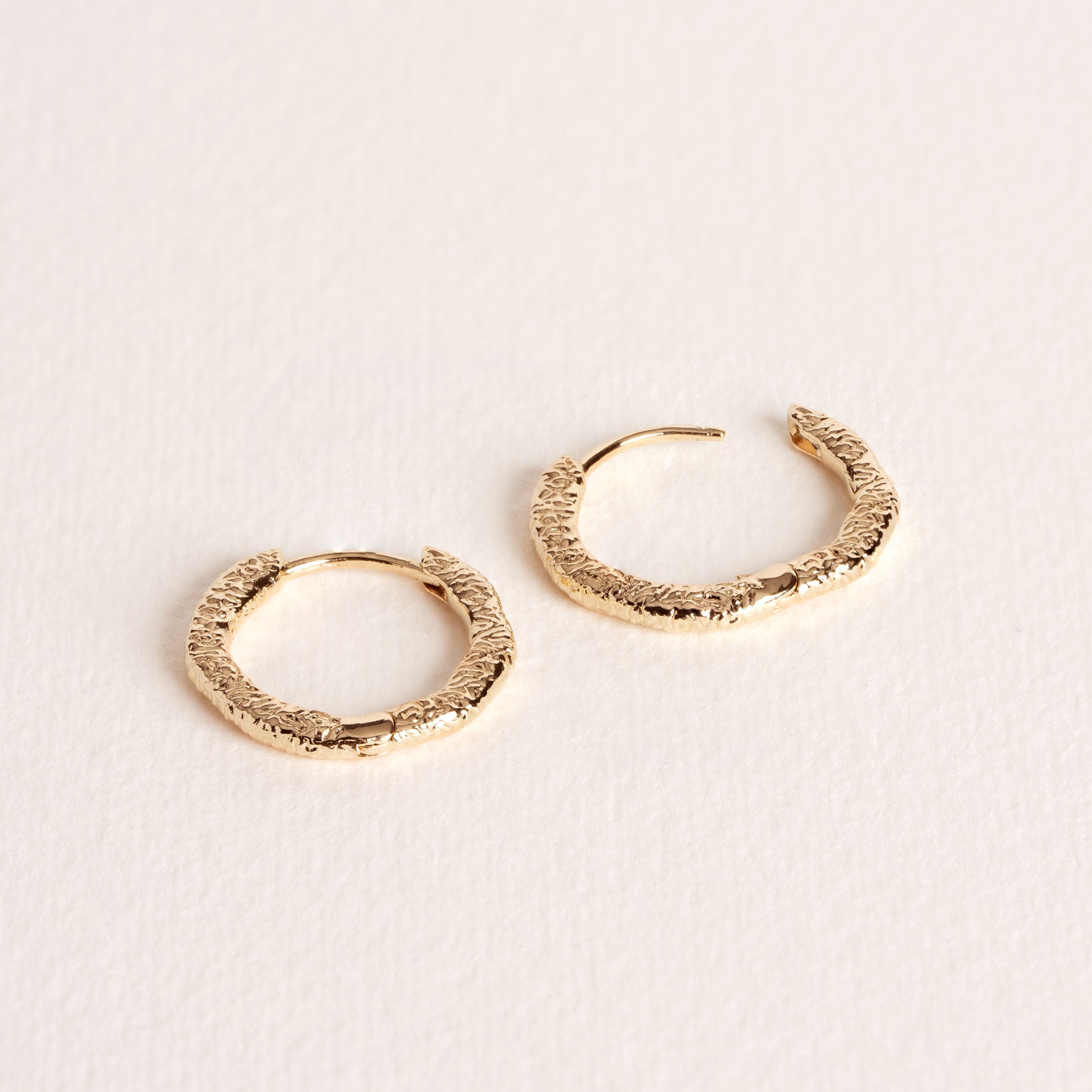 Angel - Round - 18mm - Gold Plated Hoop Earrings - Ana et Cha